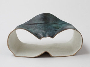 https://www.berzeimre.info/files/gimgs/th-4_01-Vízből lettél, porrá leszel, bronz, 30x25x20 cm, 2017.jpg